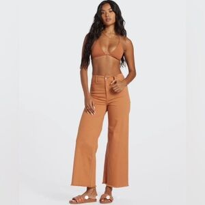 Billabong Free Fall high waist jeans. Toffee/orange; like new. Size 25.